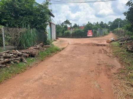 Bán gấp lô đất diện tích 3.038m2 ngay thành phố Long Khánh gía bán 1.8 tỷ/1000m2