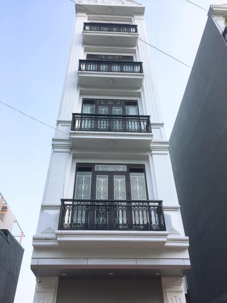 Bán nhà tầng ô tô vào nhà, Thạch Bàn, Long Biên, diện tích sử dụng 75M2, chỉ 4.1 TỶ