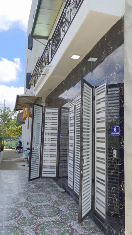 Bán nhà nguyên căn Đại Mỗ giao thông thuận tiện, gần chợ gần trường học, đúc 4 tầng