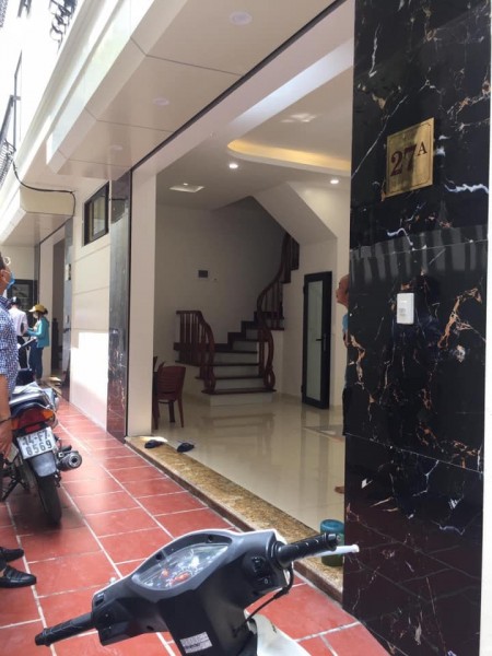 Nhà đẹp 5 tầng, mặt tiền 7m ngõ 105 Láng Hạ thông nhiều phía, diện tích 35m2 giá bán 4.9 tỷ