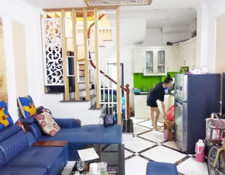 Ô tô, nhà đẹp Khương Trung, Thanh Xuân, 31m2 x 4T, MT 4m, giá chỉ 3.2 tỷ. LH 0966456918.