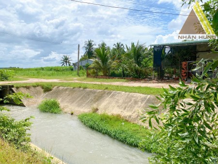 Bán nhanh 2lô view Kênh giá rẻ đầu tư, cách nhựa 300m, di chuyển đến chợ Hảo Đước chỉ 5phút