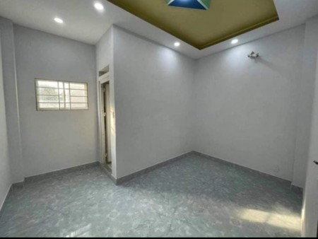 Bán nhà nguyên căn Quận 10 đường 3/2 nằm gần ngã tư Cao Thắng, sổ nở hậu, hoàn công đủ