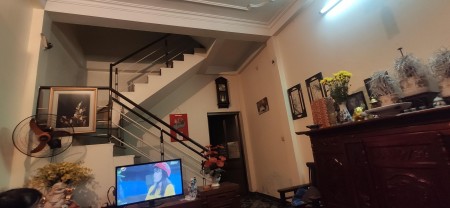 Cực Hiếm bán Nhà Mai Phúc Quận Long Biên diện tích 56m2 đúc 3 tầng, giá nhỉnh 2 tỷ