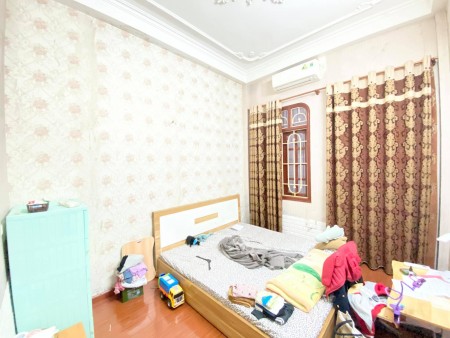 Bán đất tặng nhà Vạn Phúc lô góc ô tô vào nhà giá bán 16.5 tỷ, diện tích sử dụng 160m2
