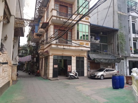 Bán đất Quận Cầu Giấy dtsd 36m2, mặt tiền 3.4m, giá chỉ 2.5 tỷ, ngõ nông cách ô tô 50m