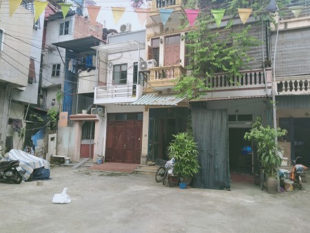 Bán nhà riêng tại Yên Xá, Thanh Trì, ô tô đỗ cửa, diện tích sử dụng 55m2, giá bán 3,8 tỷ
