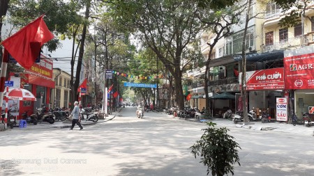 Chính chủ cần Bán Nhà KĐT mới Định Công, diện tích sử dụng 79m2, 4 tầng giá 11.5 tỷ.