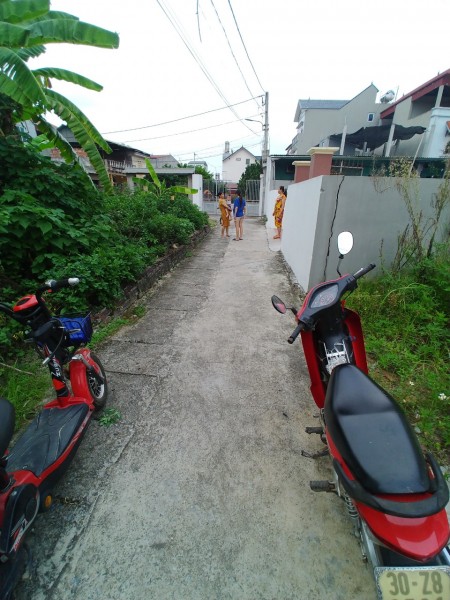 Đông Anh. Nam Hồng diện tích sử dụng 67, mt 4m ngay ngã tư Nam Hồng giá bán 1,8 tỷ