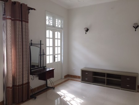 Bán nhà chính chủ số 9 Ngõ 46 Tương Mai tiện ích xung quanh đủ, dtsd 80m2, còn mới, giá 8.5 tỷ