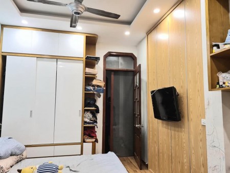 Bán gấp siêu phẩm Đặng Thuỳ Trâm phân lô ô tô đỗ cửa, thoáng sáng, giá bán nhỉnh 6 tỷ