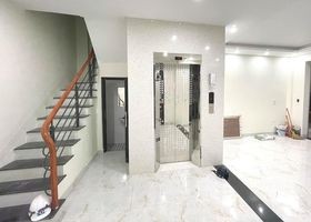 Cần Bán Nhà Lô Góc 6 Tầng Thang Máy, Phố Thái Thịnh, Đống Đa, Nhà Mới. Giá 8,7 tỷ.