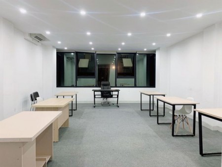 Văn phòng cho thuê ngay mặt phố Nguyễn Xiển - 35m2 - 150m2, giá thuê 170k/m2/tháng