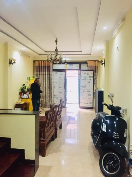 Bán nhà 4 tầng ngã tư Vạn Phúc, ngõ rộng thoáng, diện tích sử dụng 40m2 chỉ 3 tỷ nhỉnh