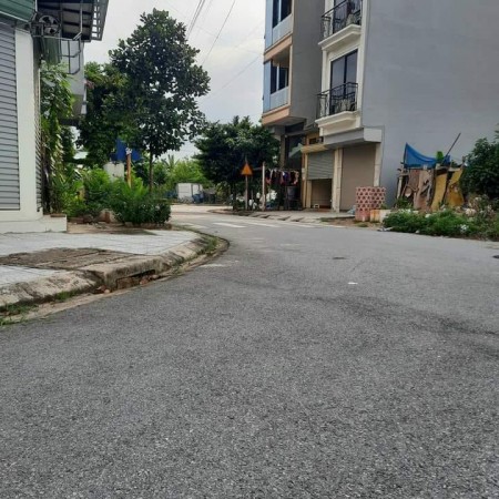 Bán nhà siêu phẩm trung tâm phường Phú Lương, ngõ ô tô thông thoáng, dt 35m2, giá nhỉnh 2 tỷ