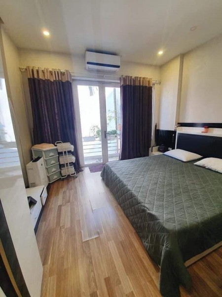 Bán nhà Võ chí công, Tây Hồ, 55m2 4T, nhà đẹp, full nội thất, nở hậu giá 5.8 tỷ