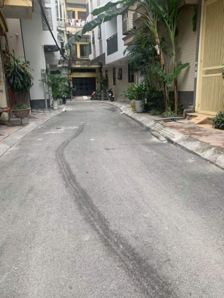 Bán nhà riêng Trung Kính dt 60m2 5 tầng lô góc 2 thoáng ô tô vào nhà kinh doanh giá 7.6 tỷ