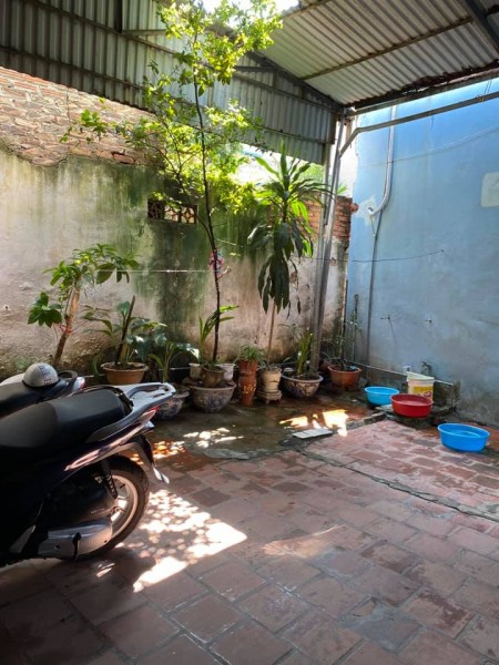 Rẻ nhất khu vực bán nhà Ngọc Trì, Quận Long Biên, dtsd 57m2, 2 tầng, giá chỉ 2.3 tỷ, lhcc