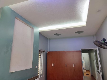 Bán gấp nhà Bạch Mai, diện tích sử dụng 58m, giá nhỉnh 3 tỷ đúc 4 tầng kiên cố, lh 0367004822