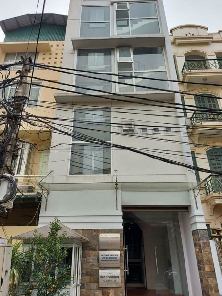 Chính chủ cần bán nhà tại Đội Cấn nguyên căn còn mới giá bán 10.5 tỷ, liên hệ 0981957046