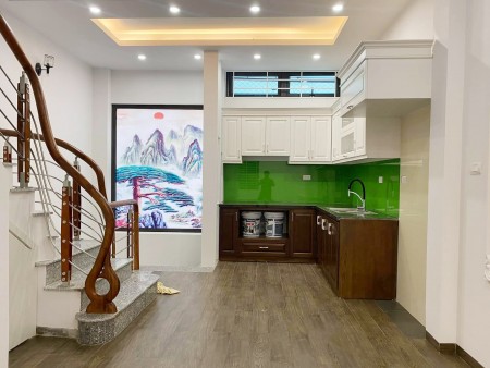 Cực hiếm Lê Trọng Tấn Quận Thanh Xuân, diện tích 35m2, 5 tầng nhà đẹp gần phố giá chỉ với 4 tỷ
