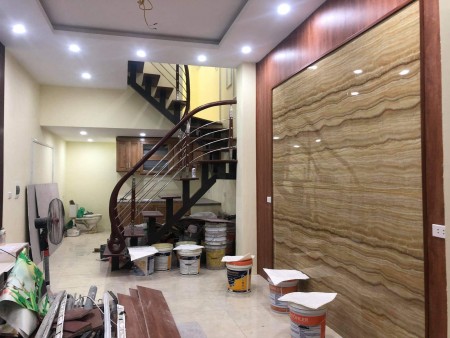 Vĩnh Hưng bán nhà 3 tầng 3 phòng ngủ mới ở ngay Quận Hoàng Mai giá bán 1,68 Tỷ