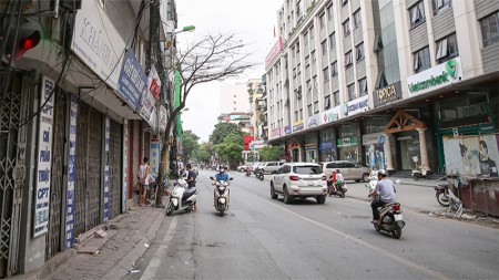 Cần tiền bán gấp nhà mặt Phố Phương Mai chỉ hơn 200 triệu/m2.
