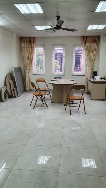 Siêu hiếm đất Nguyễn Xiển diện tích sử dụng 132m2, vị trí đắc địa, liên hệ 0912898831