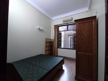 Bán nhà nguyên căn Ngọc Thuỵ, ngõ to ô tô có thể cho thuê, diện tích 51m2, giá 2 tỷ hơn