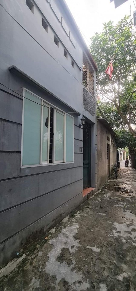 Nhà Nguyễn Văn Cừ, nhỉnh 2 tỷ Quận Long Biên diện tích 42m2, mặt tiền 4,5m, 2 mặt thoáng