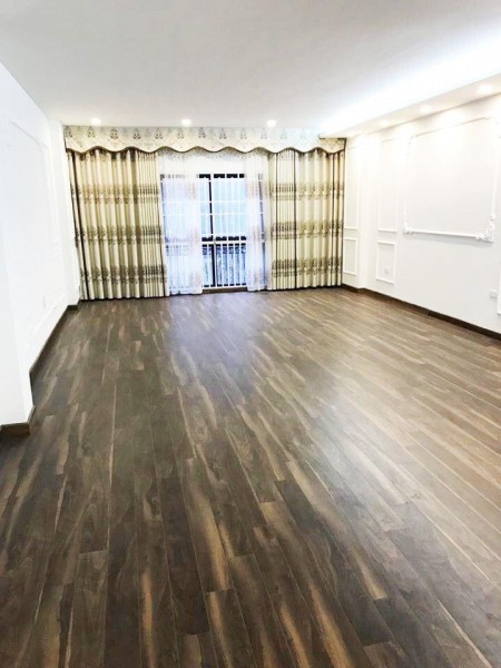Cho thuê VP tại Khuất Duy Tiến-Thanh Xuân, 65m2 GT 11tr/tháng