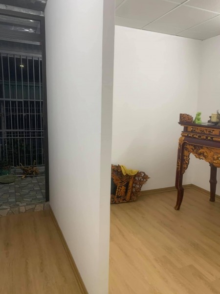 Bán nhà khu VIP Văn Cao nhà đẹp ngõ thông diện tích sư dụng 32m2, giá bán 4 tỷ 3
