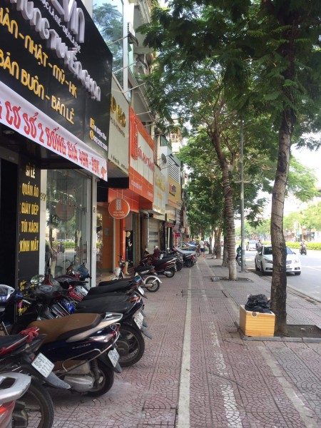 Bán gấp mặt phố Nguyễn Văn Cừ mặt tiền 7.2m khu kinh doanh sầm uất giá tốt tiện đầu tư