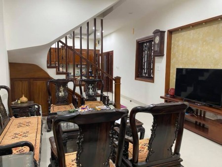 Bán nhà 5T ngã tư Vạn Phúc, lô góc thoáng sáng, nội thất xịn xò, dt 38m2 chỉ 3 tỷ nhỉnh