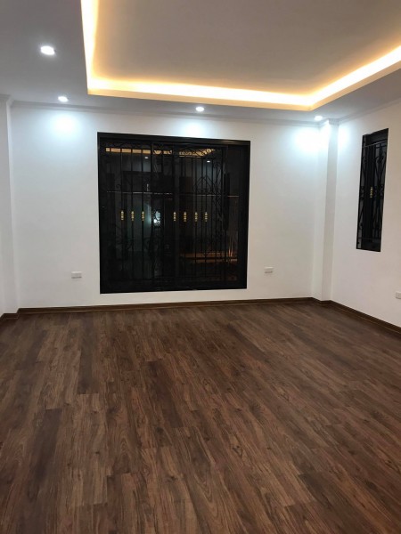 Bán nhà Dương Khê dt 41m2 6 tầng giá bán 6.5 tỷ, ô tô vào nhà ngõ thông tứ tung, sổ sẵn