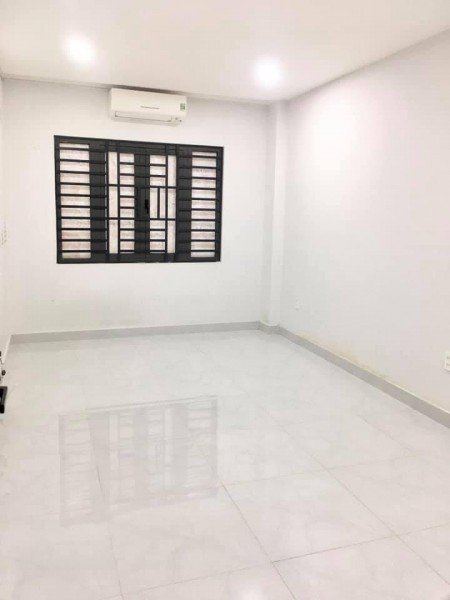 Phòng 30m2 gần ĐH Văn Lang cơ sở 3 chính chủ miễn môi giới, trung gian, giá tốt