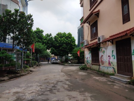 Bán nhà Văn Quán, đường rộng xe vào tận nhà diện tích sử dụng 65m2, giá chỉ nhỉnh 6 tỷ