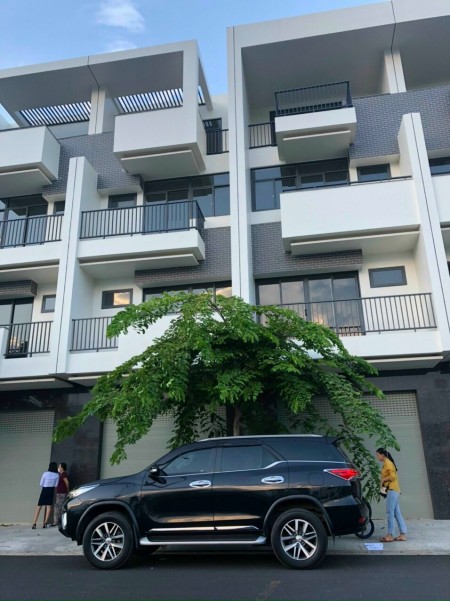 Chỉ còn vài căn Shophouse tại VCN Phước Long 2 gía gốc, ngân hàng hỗ trợ 70% giá trị mua bán