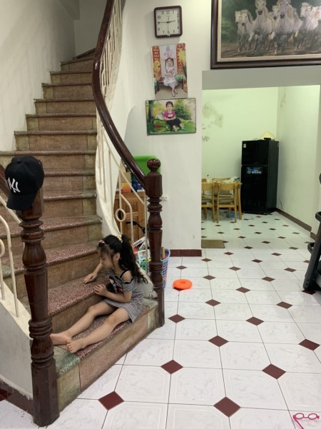 Cần bán nhanh nhà Khương Trung, Thanh Xuân 51 m2, 4 tầng, giá 3,25 tỷ.
