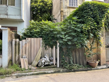 Cần bán mảnh đất 60m2 tại ngõ 28 Chu Huy Mân, Phúc Đồng, đường ô tô vào tận nhà.