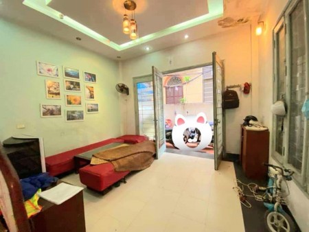 Bán nhà nguyên căn phân lô phố Láng Hạ Đống Đa, dt 64m2, 4 tầng, giá 7.8 tỷ Lh 0866814618
