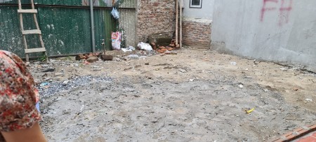 Bán mảnh đất đẹp nhỏ tiền gần phố tiện ích ngút trời, khu dân trí cao, an ninh cực tốt