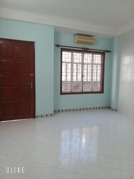 Bán nhà khu tái định cư Ngũ Hiệp ô tô vỉa hè dt 44m2, 5 tầng mặt tiền rộng, giá chỉ hơn 4 tỷ