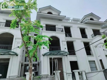 Bán biệt thự 86A Võ Chí Công nằm trong khuôn viên dự án Tây Hồ Residence, giá tốt đầu tư