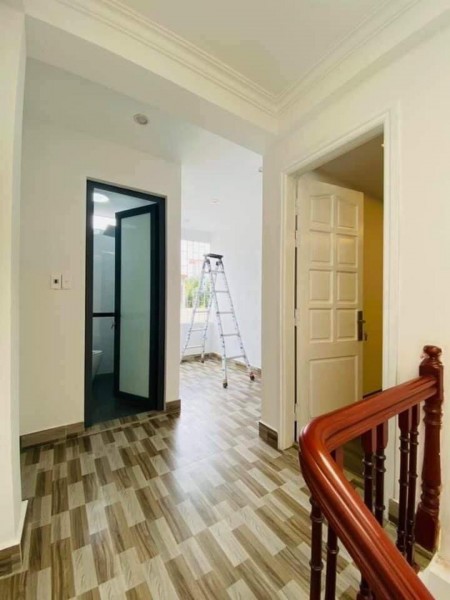 Nhà đẹp 4 tầng, dtsd 40m2, ngõ 20 Hồ Tùng Mậu, mặt tiền rộng 7m, giá 4.15 tỷ, lh 0392969999