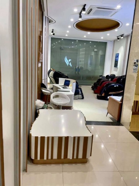 Nhà mặt phố Ô Chợ Dừa 5 tầng thông sàn vỉa hè rộng mặt tiền 5.4M thang máy dt 60M2 giá 32.5 tỷ