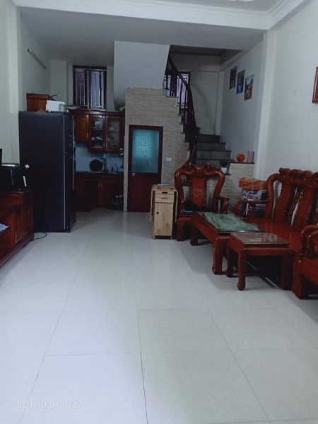 Bán Quỳnh Đô, Thanh Trì ô tô diện tích 36m2, đúc 4 tầng giá chỉ 1.85 tỷ liên hệ 0379146261