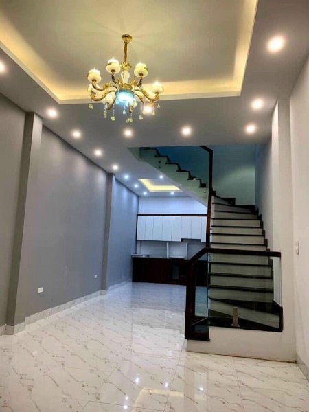 Ngọc Thụy nhà nguyên căn mới, gần phố ô tô đỗ cửa giá nhỉnh 3 tỷ lh 0394980881