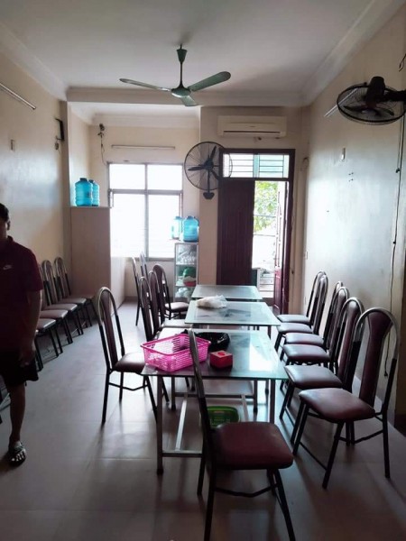 Trước mặt phố Bùi Xương Trạch-Thanh Xuân 62/70m2 4 tầng giá bán 9.8 tỷ kinh doanh sầm uất
