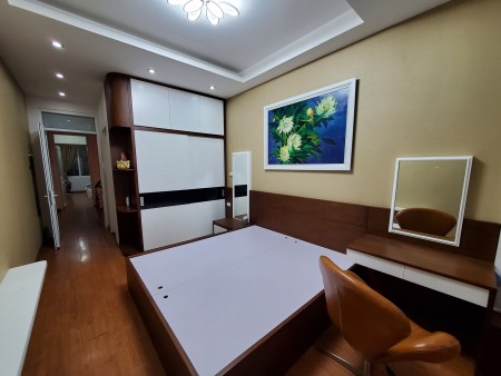 Nhỉnh 3 tỷ có nhà 5 tầng Cầu Diễn,mới, đẹp, ô tô đỗ cửa, gần ĐH Công Nghiệp HN